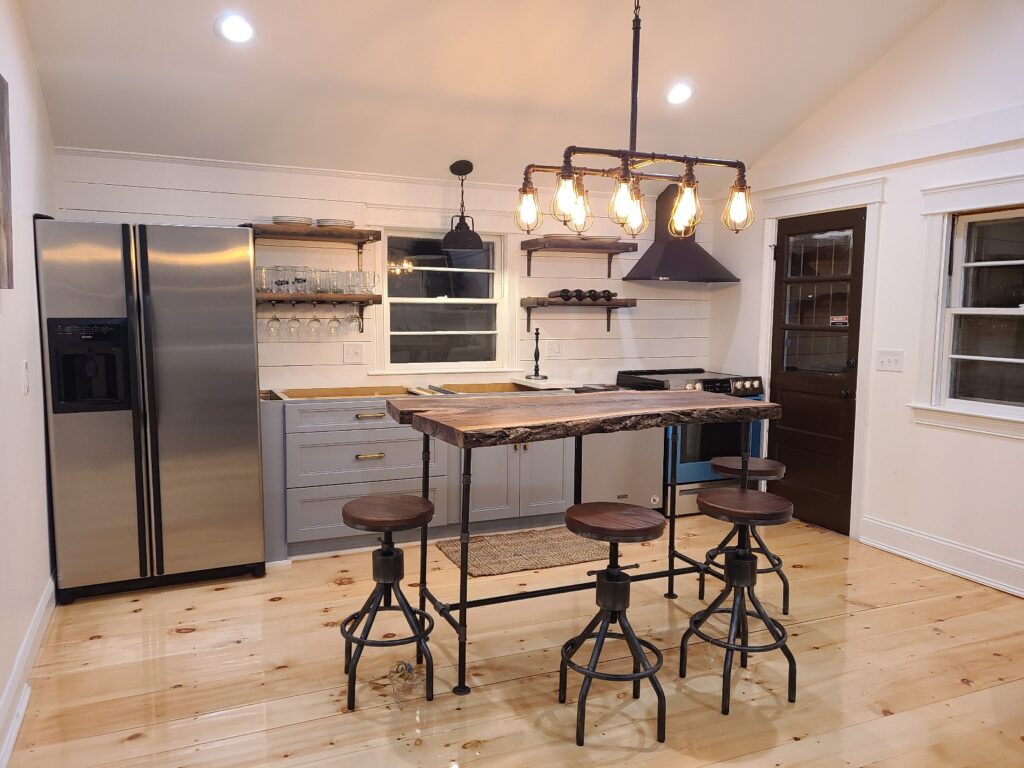 20210216_193306_copy_1612x1209